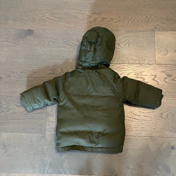 Gap army green warmest jacket 12-18M GUC - Picture 3 of 5